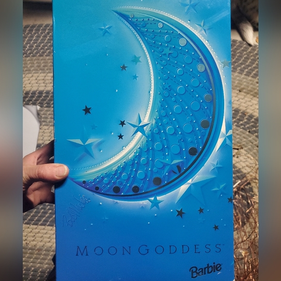 Sun Goddess Barbie and Moon Goddess Barbie Collectors Barbie never taken out - Picture 4 of 6